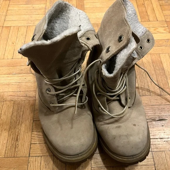 Timberland - Picture 1 of 3